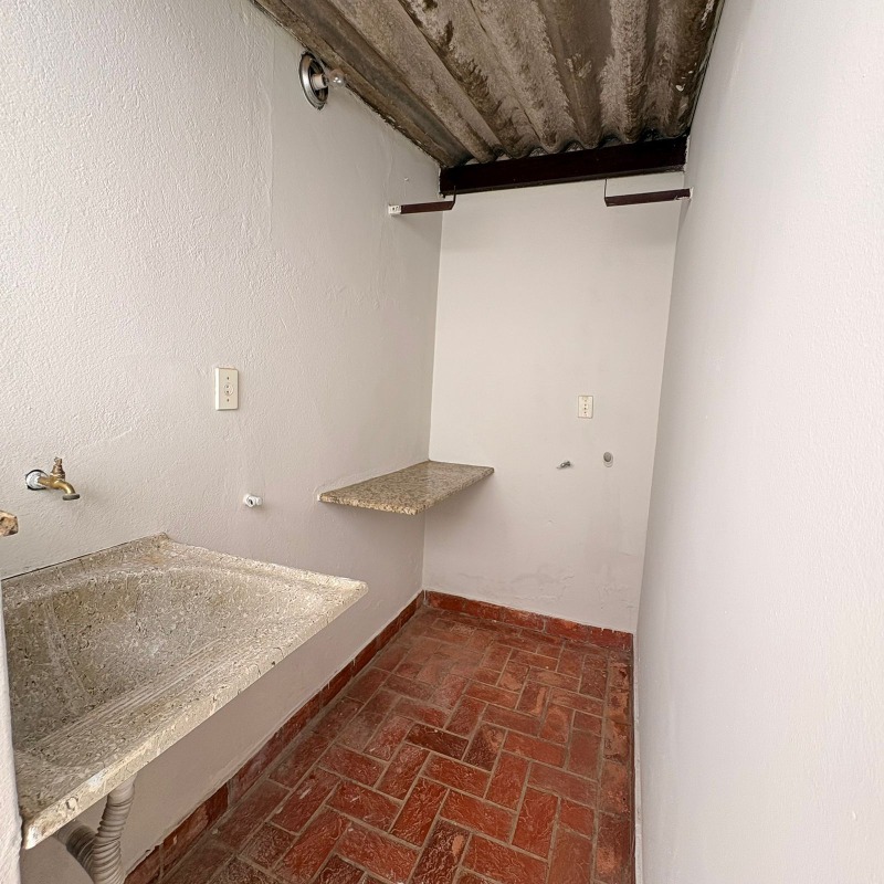 Casa para aluguel no Centro: 