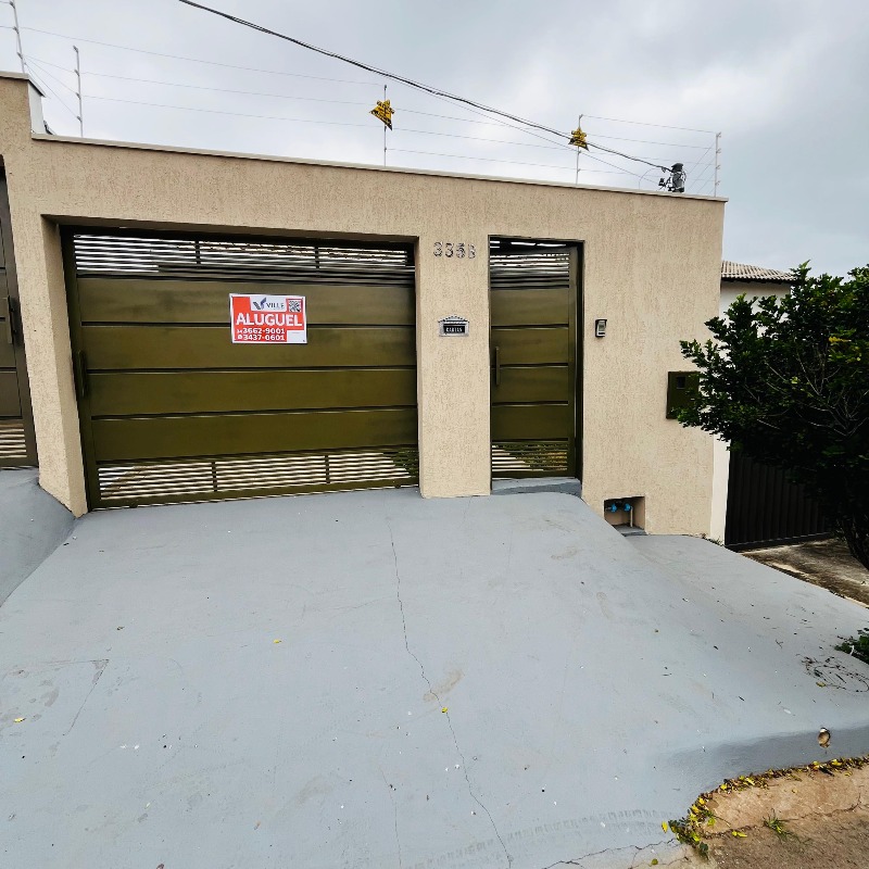 Casa para aluguel no Mangabeiras I: 