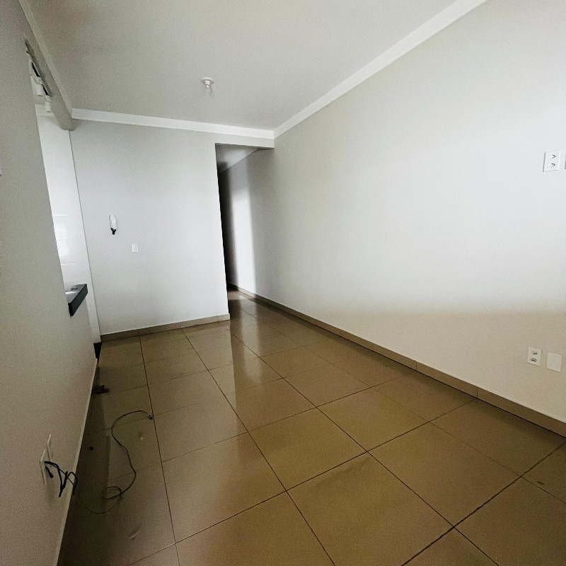 Casa para aluguel no Mangabeiras I: 