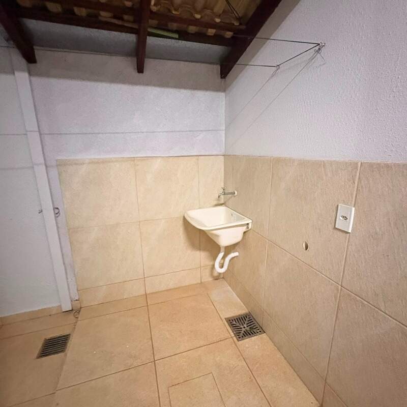 Casa para aluguel no Dona Adélia I: 