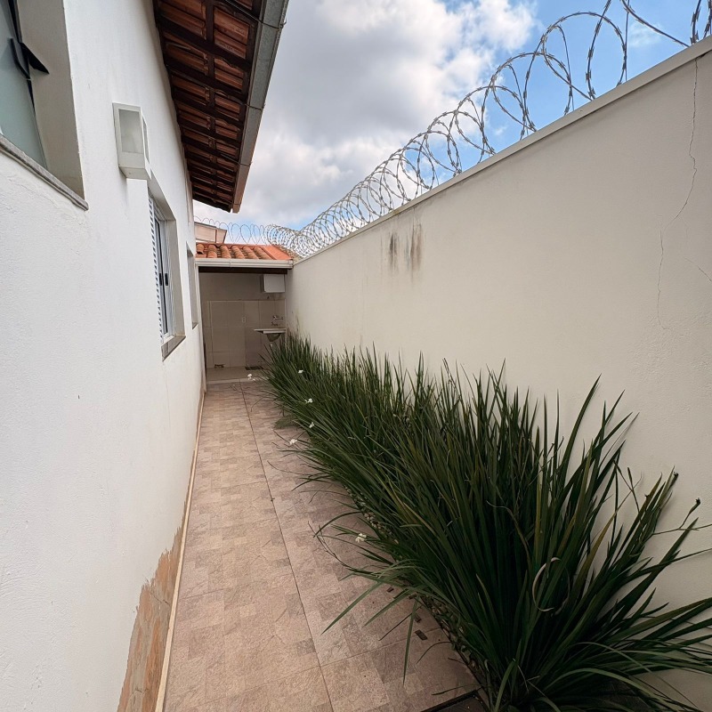 Casa para aluguel no Dona Adélia I: 