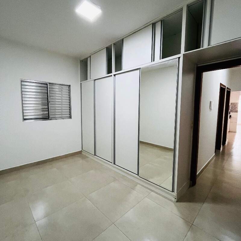 Casa para aluguel no Mangabeiras I: 