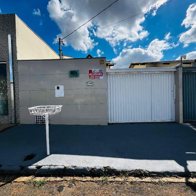 Casa para aluguel no Mangabeiras I: 