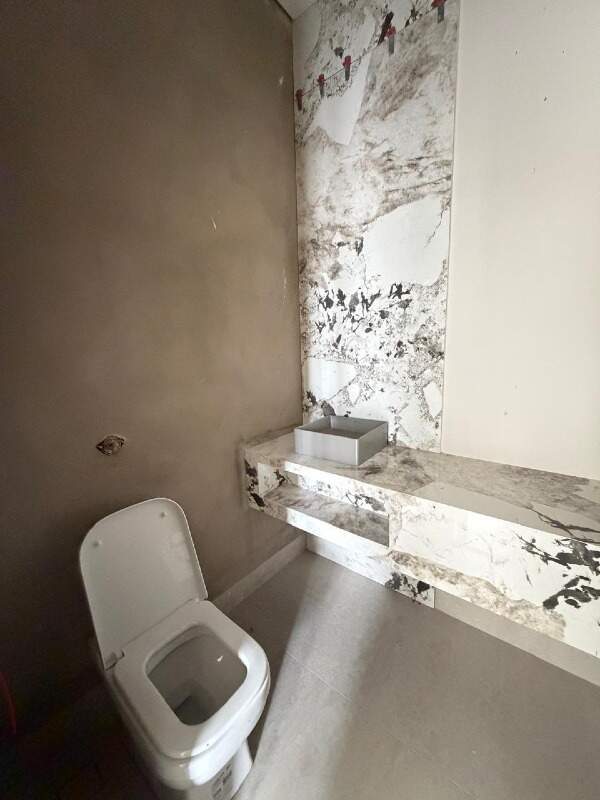 Casa à venda no Condomínio Villagio I: 