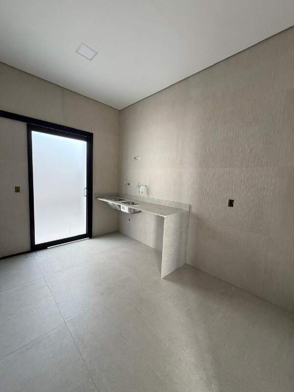 Casa à venda no Condomínio Villagio I: 