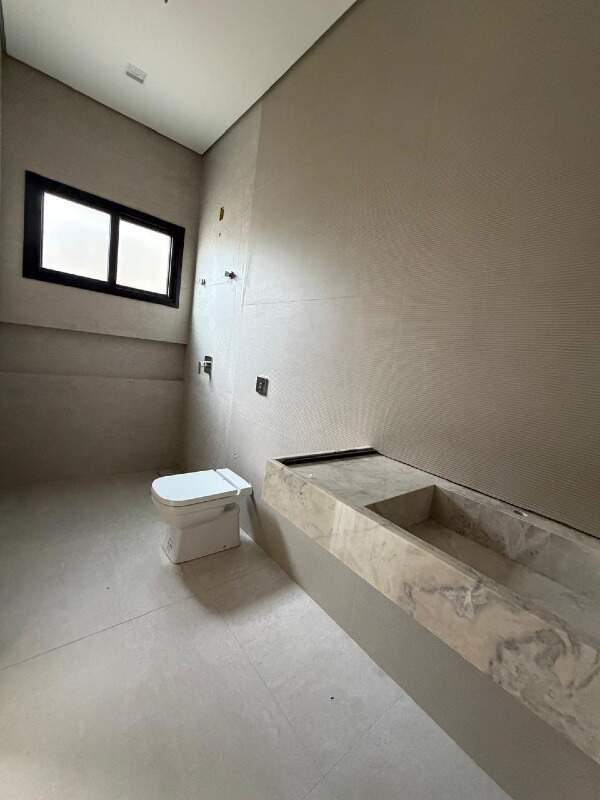 Casa à venda no Condomínio Villagio I: 