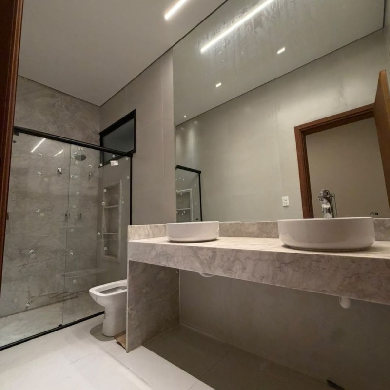 Casa à venda no Condomínio Villagio I: 