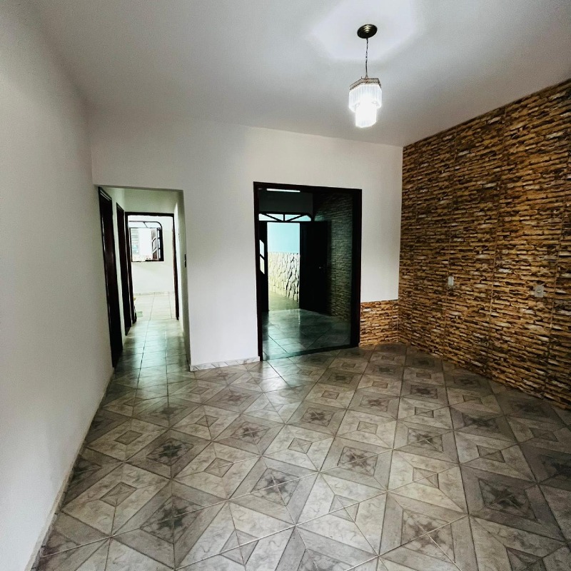 Casa para aluguel no Conjunto Habitacional Boa Vista: 