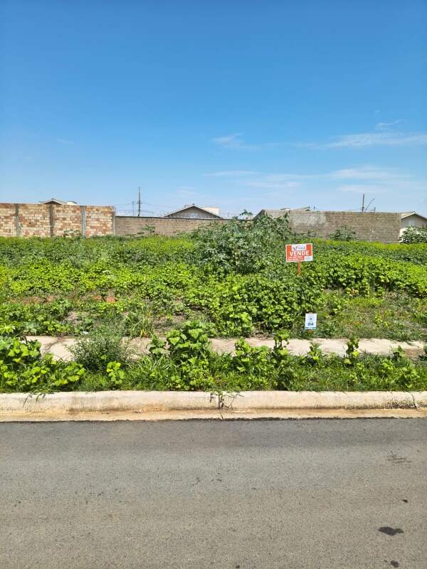 Lote à venda no Monte Carlo I: 