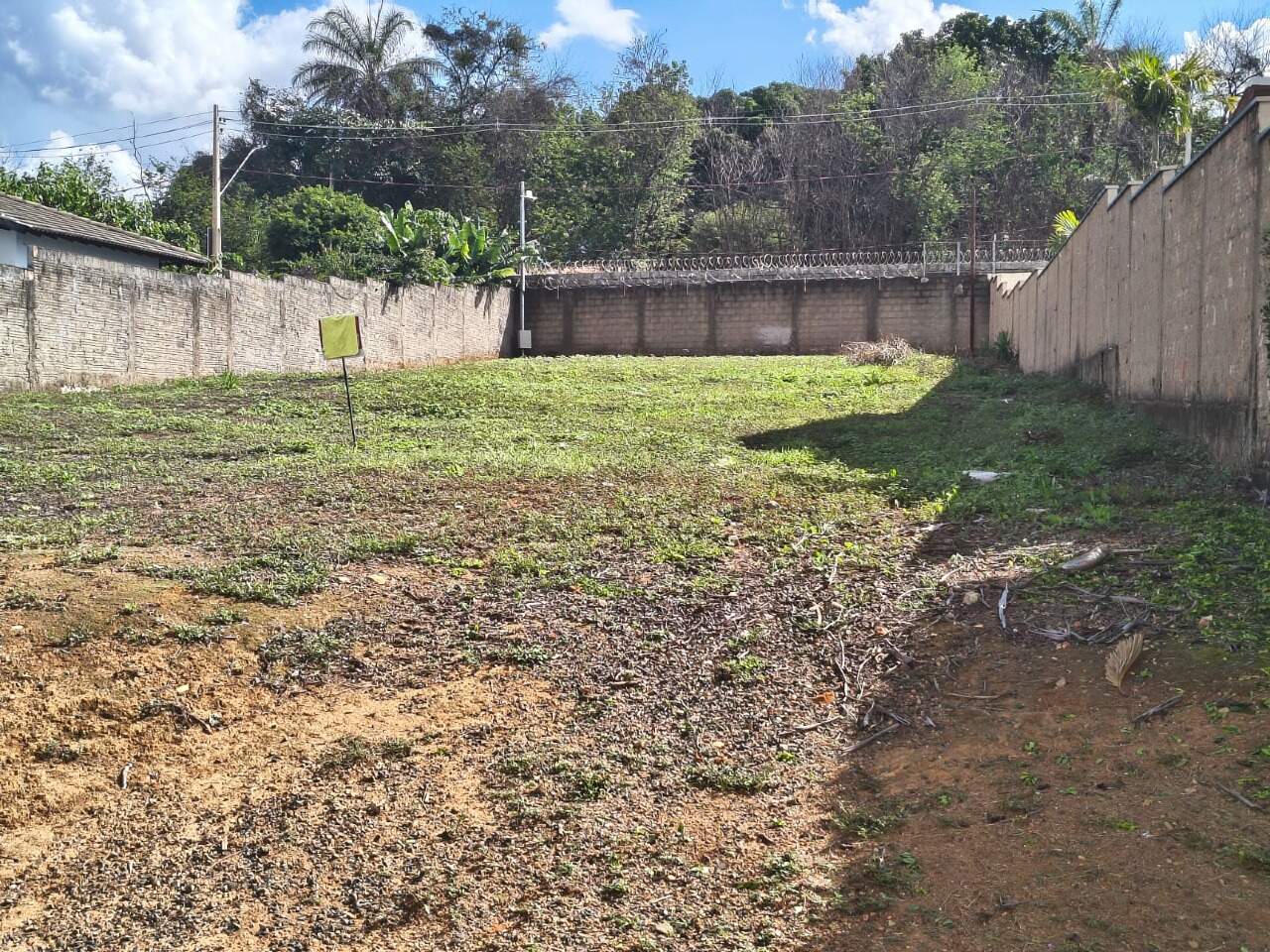 Lote em condomínio à venda no Condomínio Riviera do Lago: 