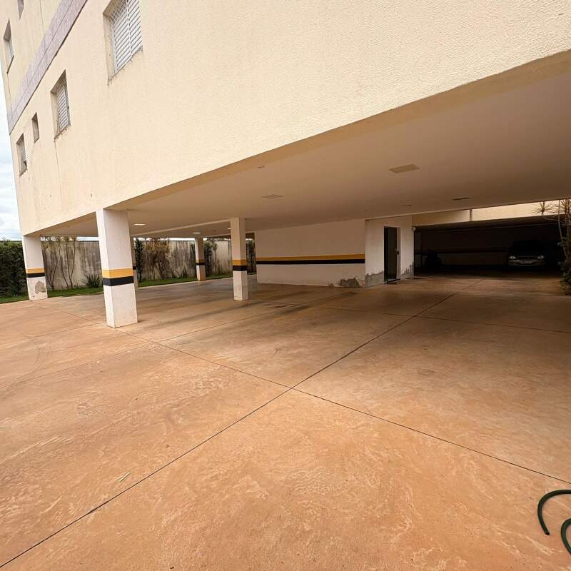 Apartamento para aluguel no Recanto do Bosque: 