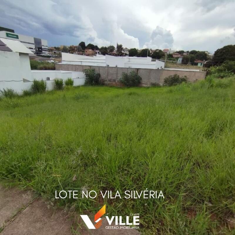 Lote à venda no Vila Silvéria: 
