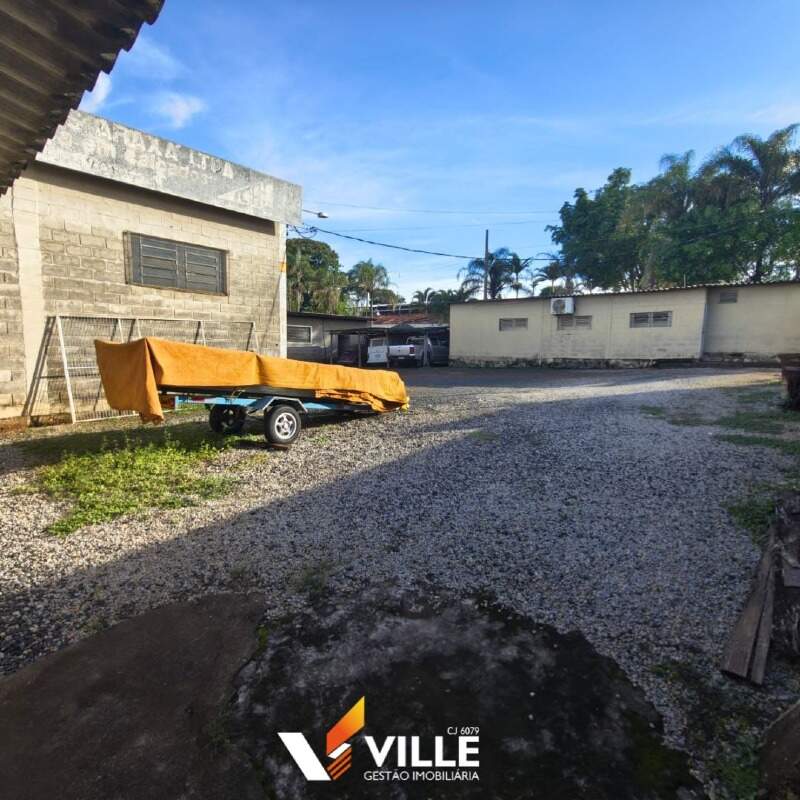 Galpão à venda no Urciano Lemos: 