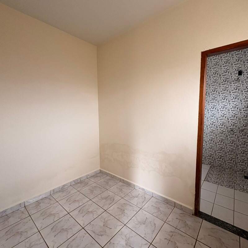 Casa para aluguel no Vila Fertiza: 