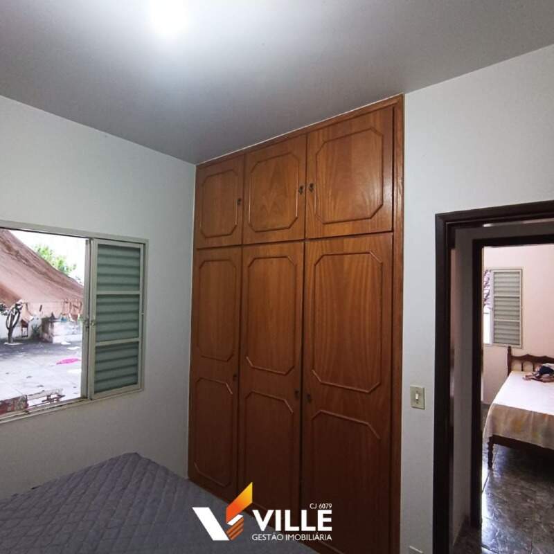 Casa à venda no Jardim Primavera : 