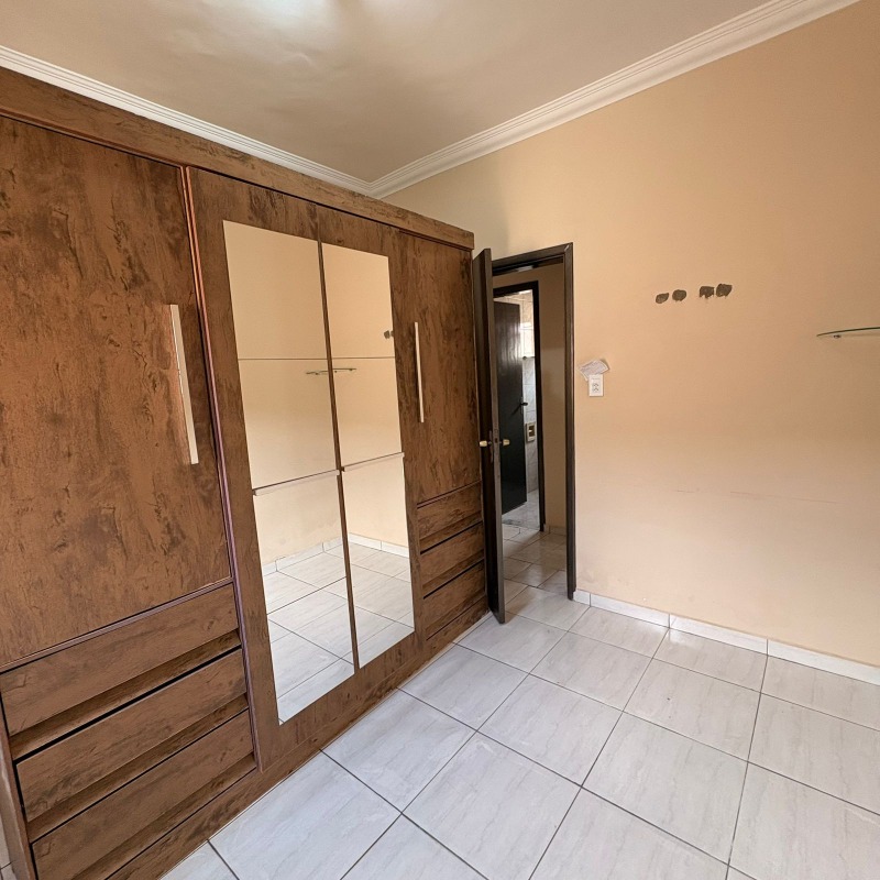 Casa para aluguel no Centro: 