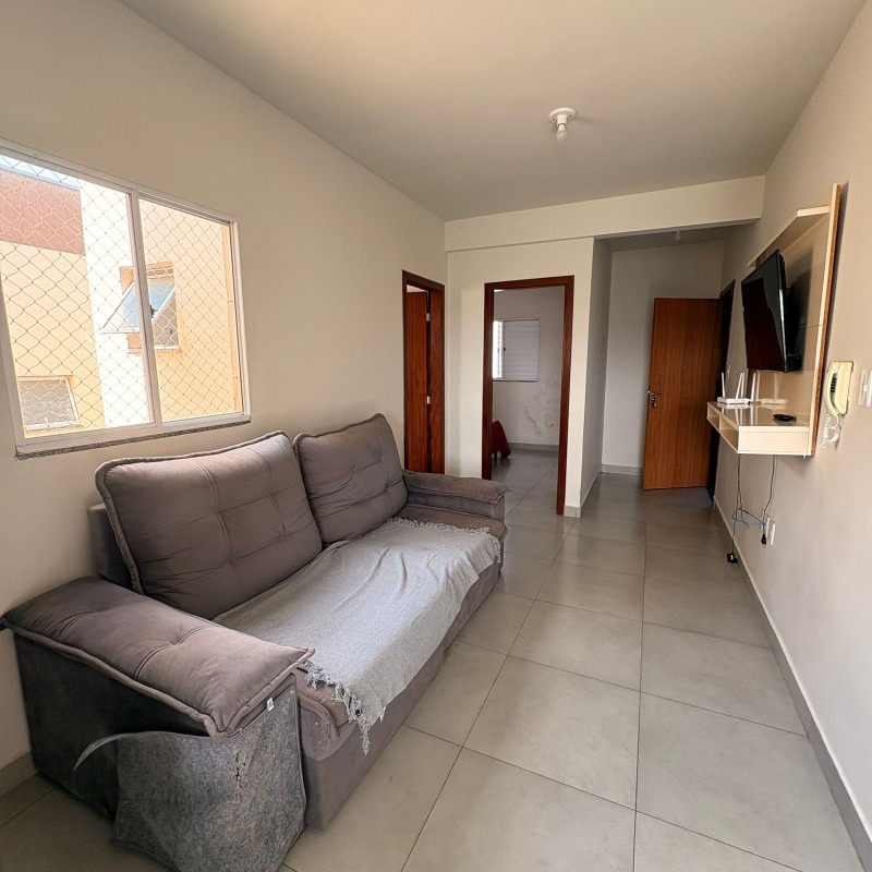 Apartamento para aluguel no Guilhermina Vieira Chaer: 