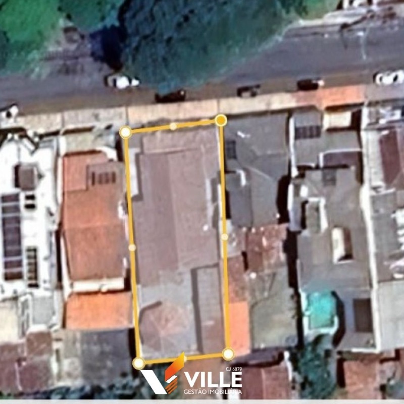 Casa à venda no Centro: 