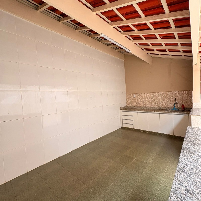 Casa para aluguel no Centro: 