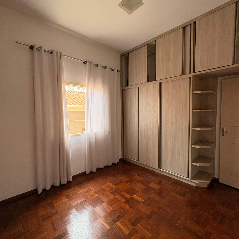 Casa para aluguel no Centro: 