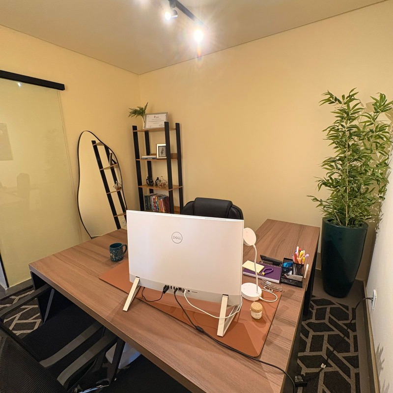 Sala para aluguel no Doutor Pedro Pezzuti: 