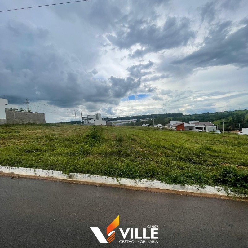 Lote em condomínio à venda no Condomínio Villagio Park: 