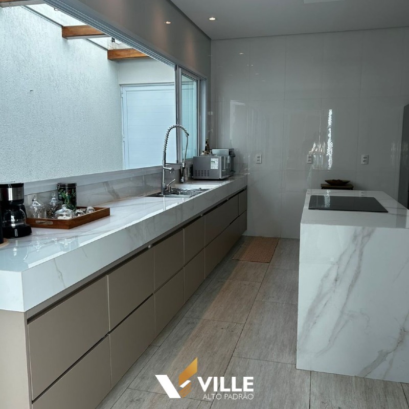 Casa à venda no Guilhermina Vieira Chaer: 