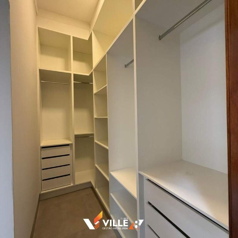 Casa à venda no Jardim Europa V: 