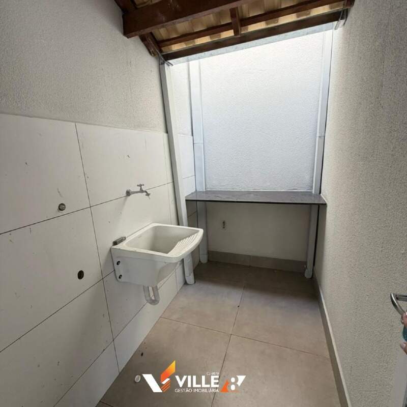 Casa à venda no Jardim Europa V: 