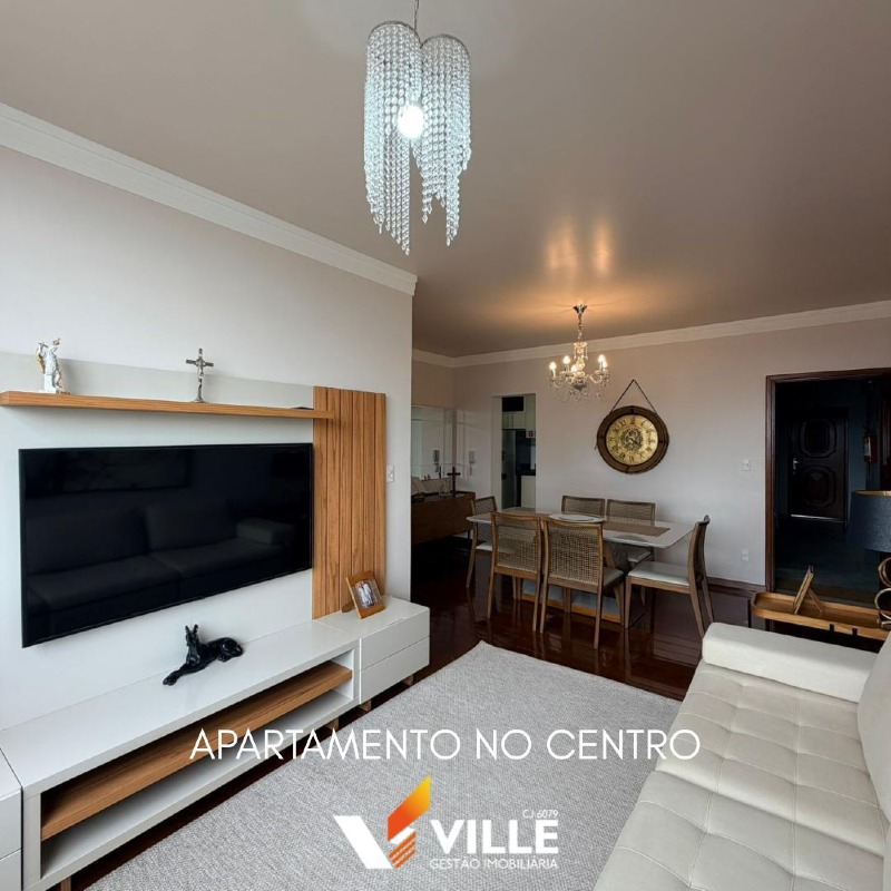 Casa à venda no Centro: 