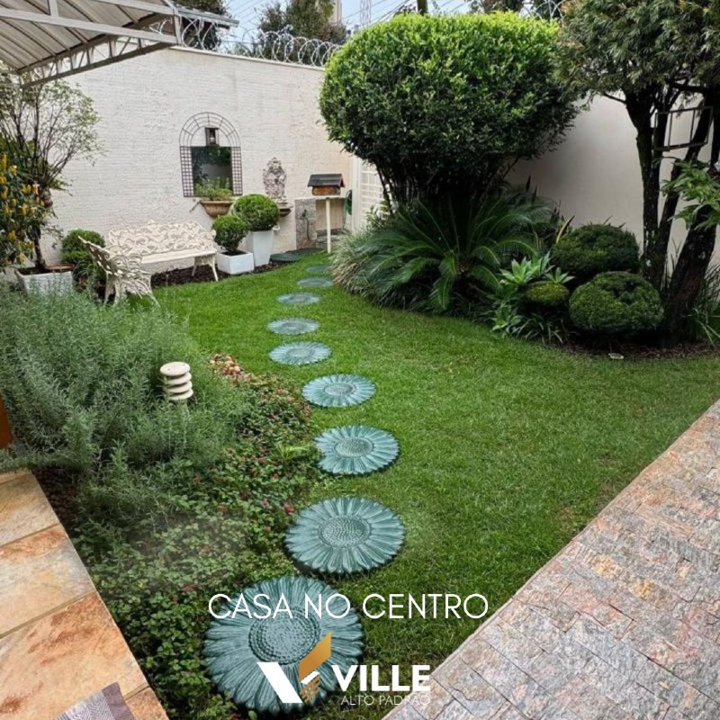 Casa à venda no Centro: 