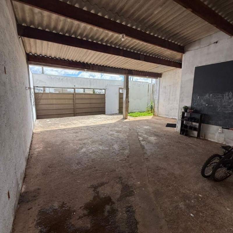 Casa à venda no Camuá : 