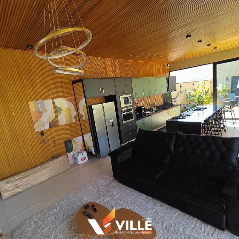 Casa à venda no Riviera Da Canastra: 