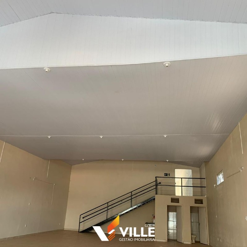 Galpão à venda no Bom Jesus: 