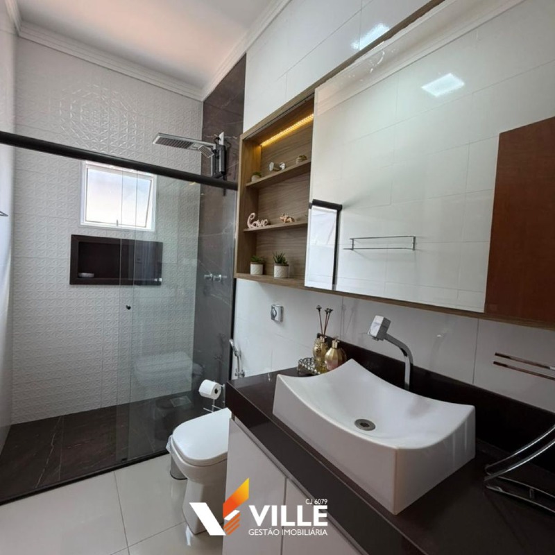 Casa à venda no Jardim Europa IV: 