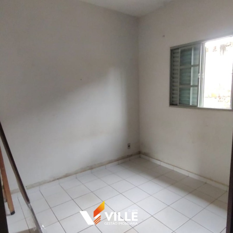 Casa à venda no Jardim das Oliveiras : 