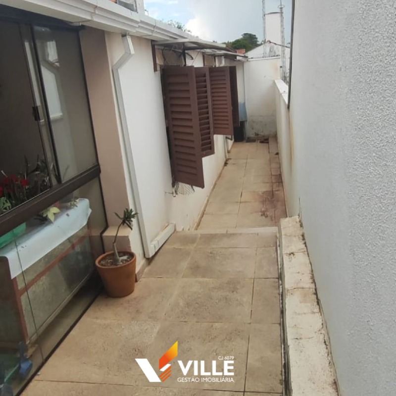 Casa à venda no Área II: 