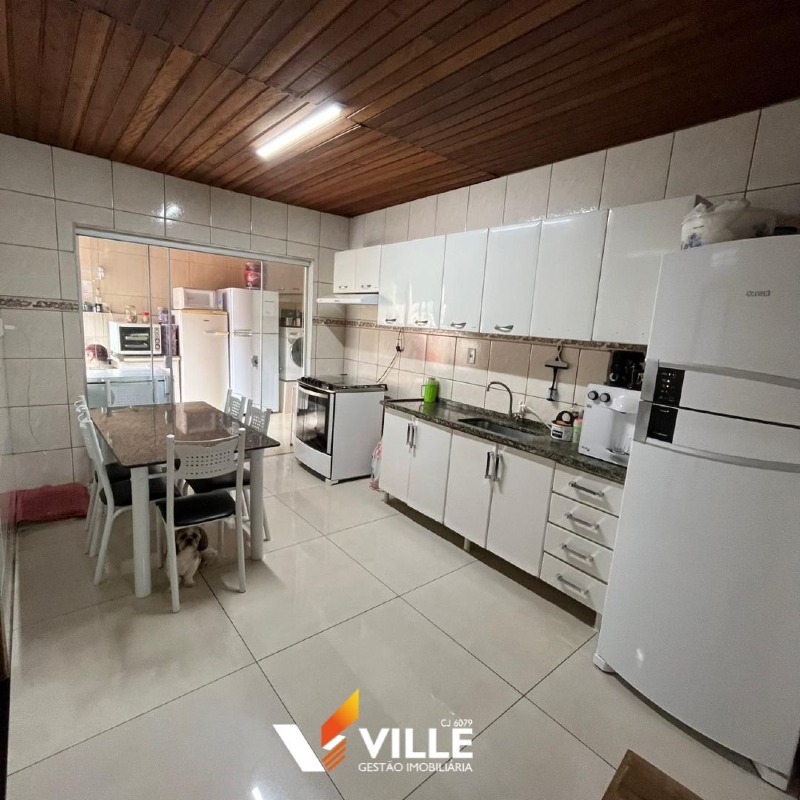 Casa à venda no Bom Jesus: 