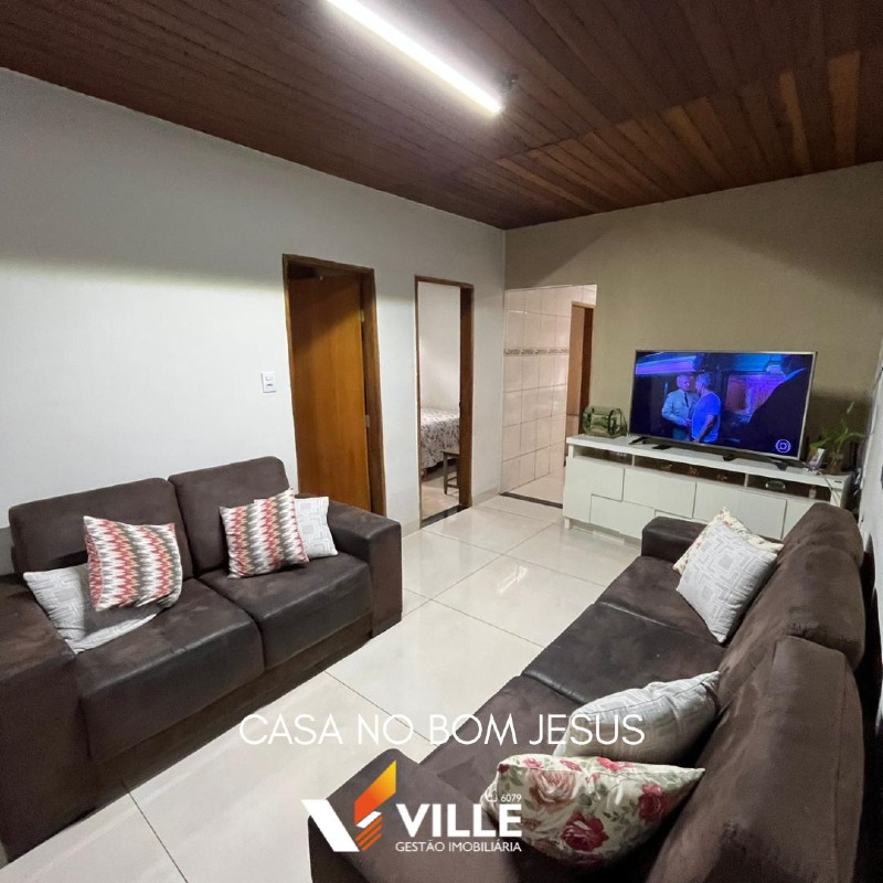 Casa à venda no Bom Jesus: 