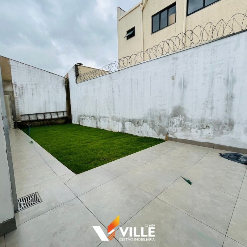 Casa à venda no Mangabeiras IV : 