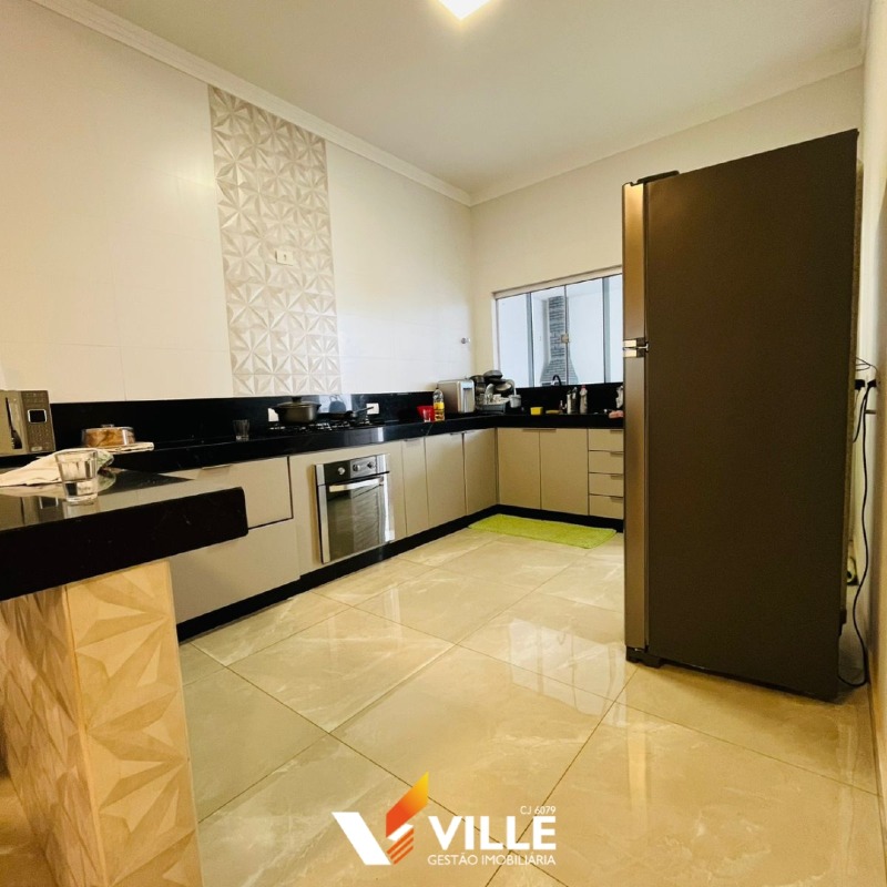 Casa à venda no Mangabeiras IV : 