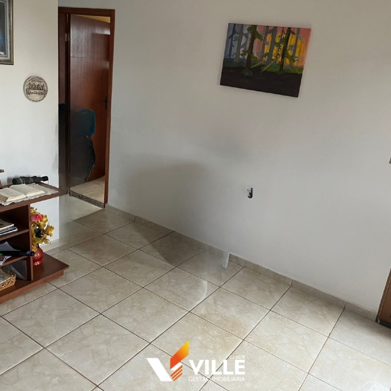 Casa à venda no Cicinato de Ávila: 