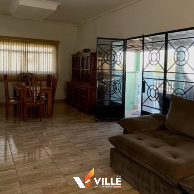 Casa à venda no Centro : 