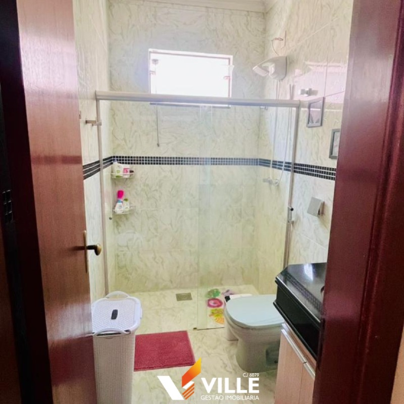 Casa à venda no Jardim Europa I: 