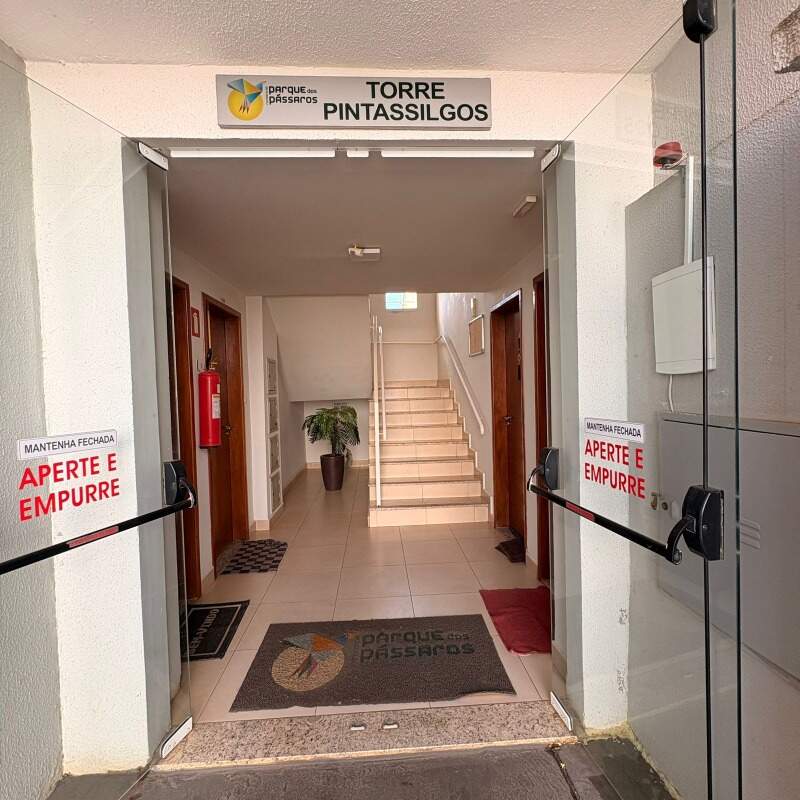 Apartamento para aluguel no Guilhermina Vieira Chaer: 
