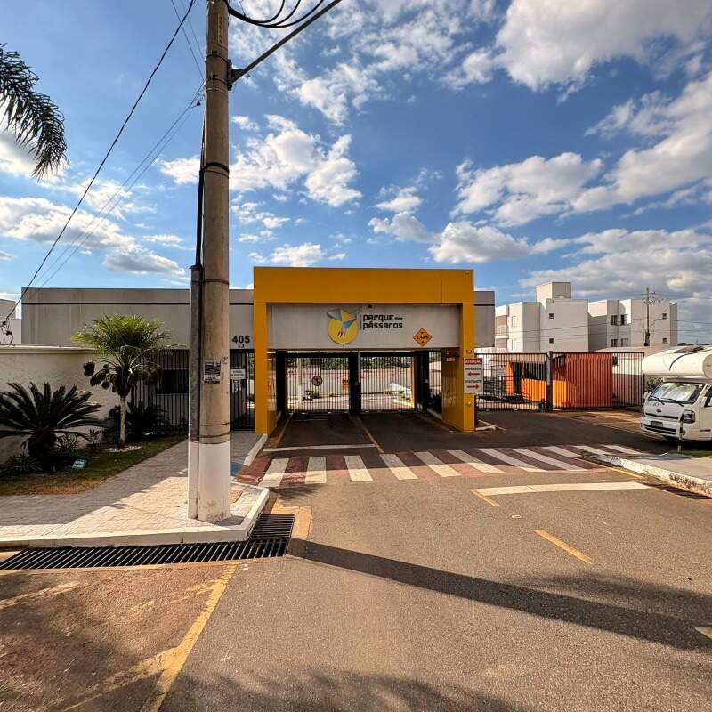 Apartamento para aluguel no Guilhermina Vieira Chaer: 