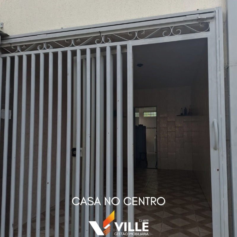 Casa à venda no Centro: 