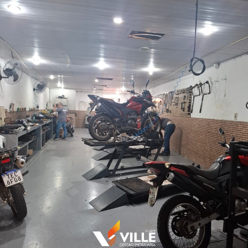 Sala à venda no Centro: 