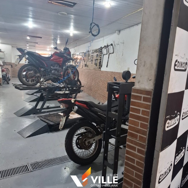 Sala à venda no Centro: 