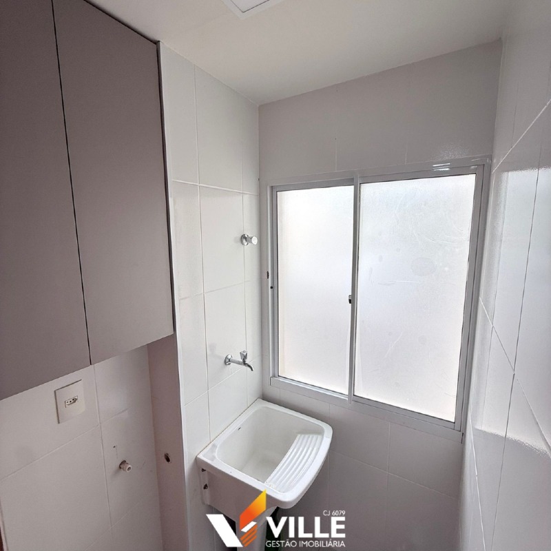 Apartamento à venda no Guilhermina Vieira Chaer: 